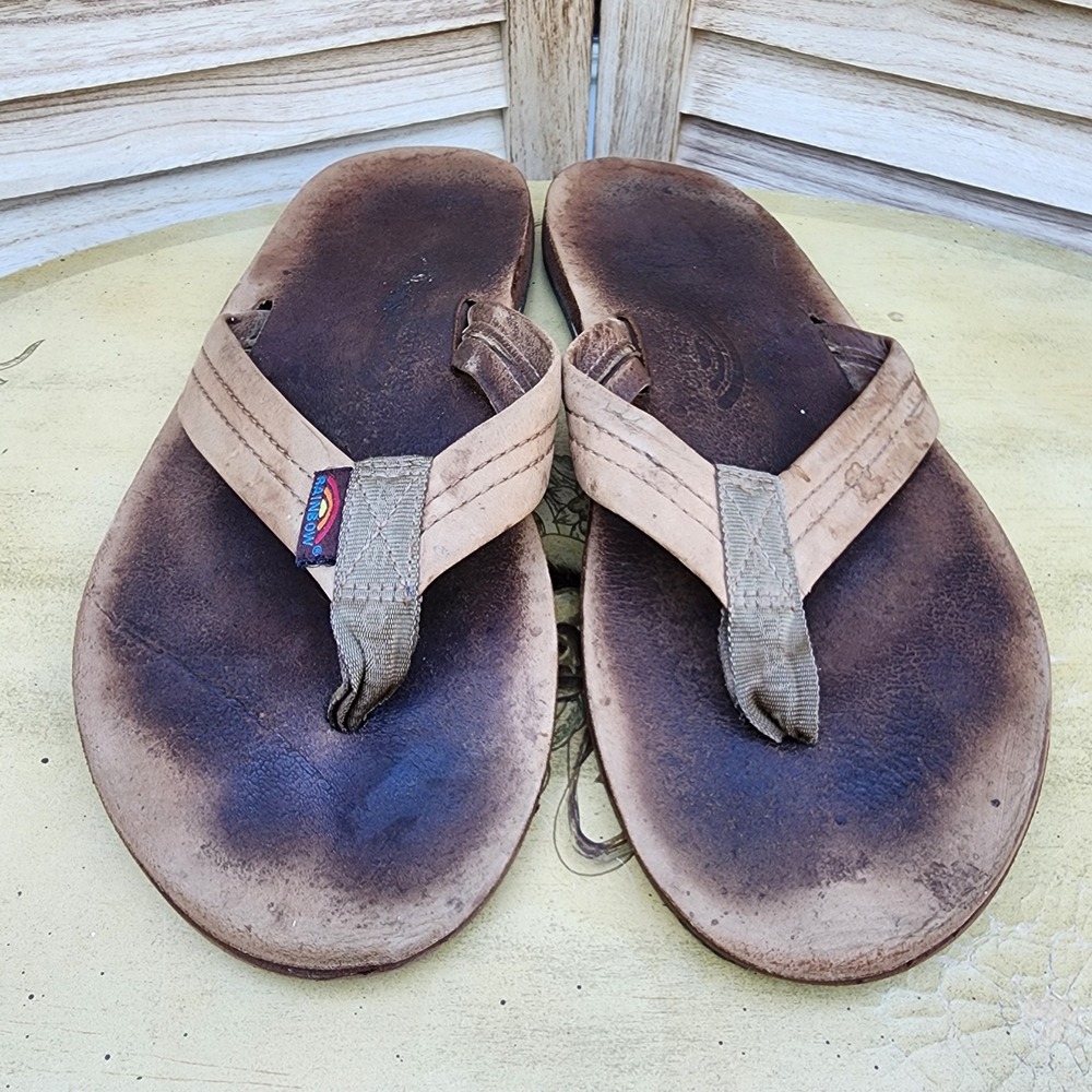 Rainbow LARGE Tan Leather Flip Flops Thong Sandals Casual Beachy Boho Y2K Surfer